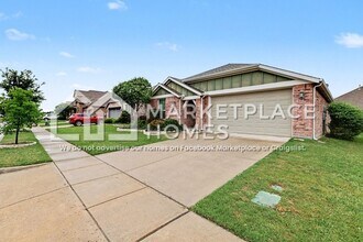 1805 Ranch Trail Rd in Aubrey, TX - Building Photo - Building Photo