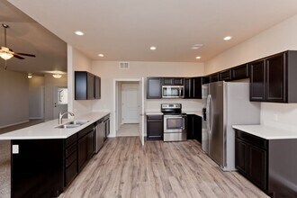 119 Dry Creek Ct in Grand Junction, CO - Foto de edificio - Building Photo