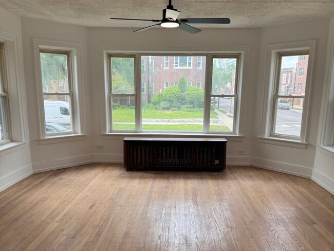 7301 S Constance Ave in Chicago, IL - Building Photo - Building Photo