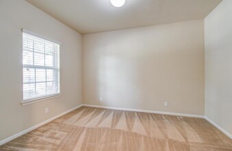 18222 Tuscana Shores Dr in Cypress, TX - Building Photo - Building Photo