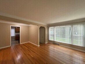 9302 Dixie in Redford, MI - Building Photo - Building Photo