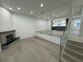 431 N Alhambra Ave in Monterey Park, CA - Building Photo