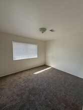 451 Tabor Ave in Fairfield, CA - Building Photo - Building Photo