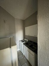 822 Ogden St-Unit -4 in San Antonio, TX - Foto de edificio - Building Photo
