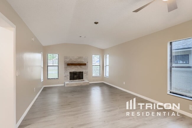 1007 Black Willow Dr in Oviedo, FL - Building Photo - Building Photo