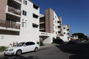 Beverly Lofts Apartments