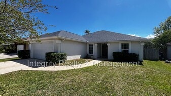 1809 Dartmouth Dr in Middleburg, FL - Building Photo