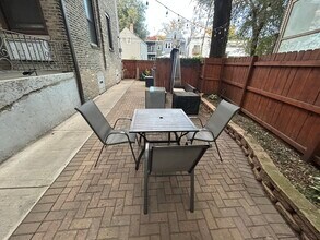 1530 W Edgewater Ave in Chicago, IL - Building Photo - Building Photo