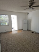 2607 NE 30th St, Unit B in Fort Lauderdale, FL - Foto de edificio - Building Photo