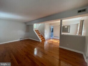 4 Brookview Dr in Mantua, NJ - Building Photo - Building Photo