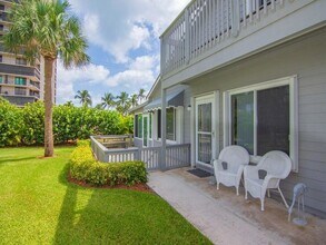 4949 N Hwy A1A, Unit 54 in Fort Pierce, FL - Building Photo - Building Photo