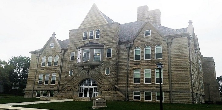 Stalker Apartments in Bedford, IN - Building Photo