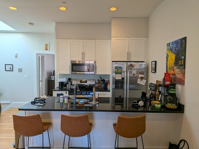 87 3rd St, Unit #3 in Cambridge, MA - Building Photo - Building Photo