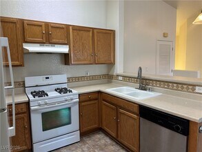 2596 Land Rush Dr in Henderson, NV - Building Photo - Building Photo