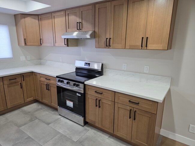 14747 Woodruff Ave, Unit 14747 in Bellflower, CA - Building Photo - Building Photo