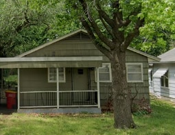 property at 714 S Chestnut St