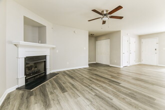 3733 Blue Blossom Dr in Raleigh, NC - Building Photo - Building Photo