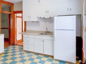 8 Wyvern St, Unit 8 in Boston, MA - Foto de edificio - Building Photo