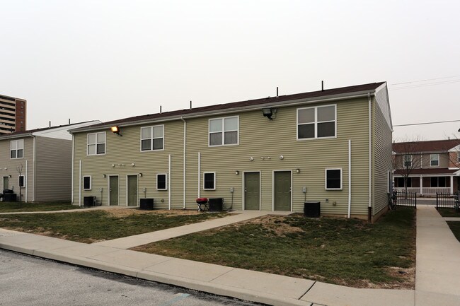 Sharswood Townhouses II in Philadelphia, PA - Building Photo - Building Photo