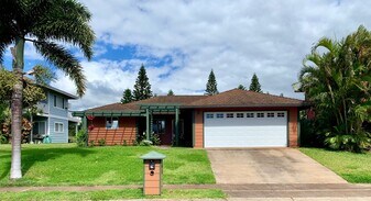 44 Kahana Ridge Dr in Lahaina, HI - Building Photo
