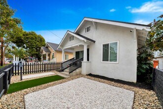 1026 W 3rd St in Santa Ana, CA - Building Photo - Building Photo