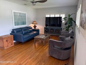 132 30th Ave S in Jacksonville Beach, FL - Building Photo - Building Photo
