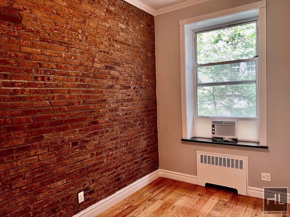 E 16TH ST. in New York, NY - Building Photo