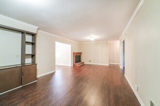 491 Kelly Dr NE in Marietta, GA - Building Photo - Building Photo