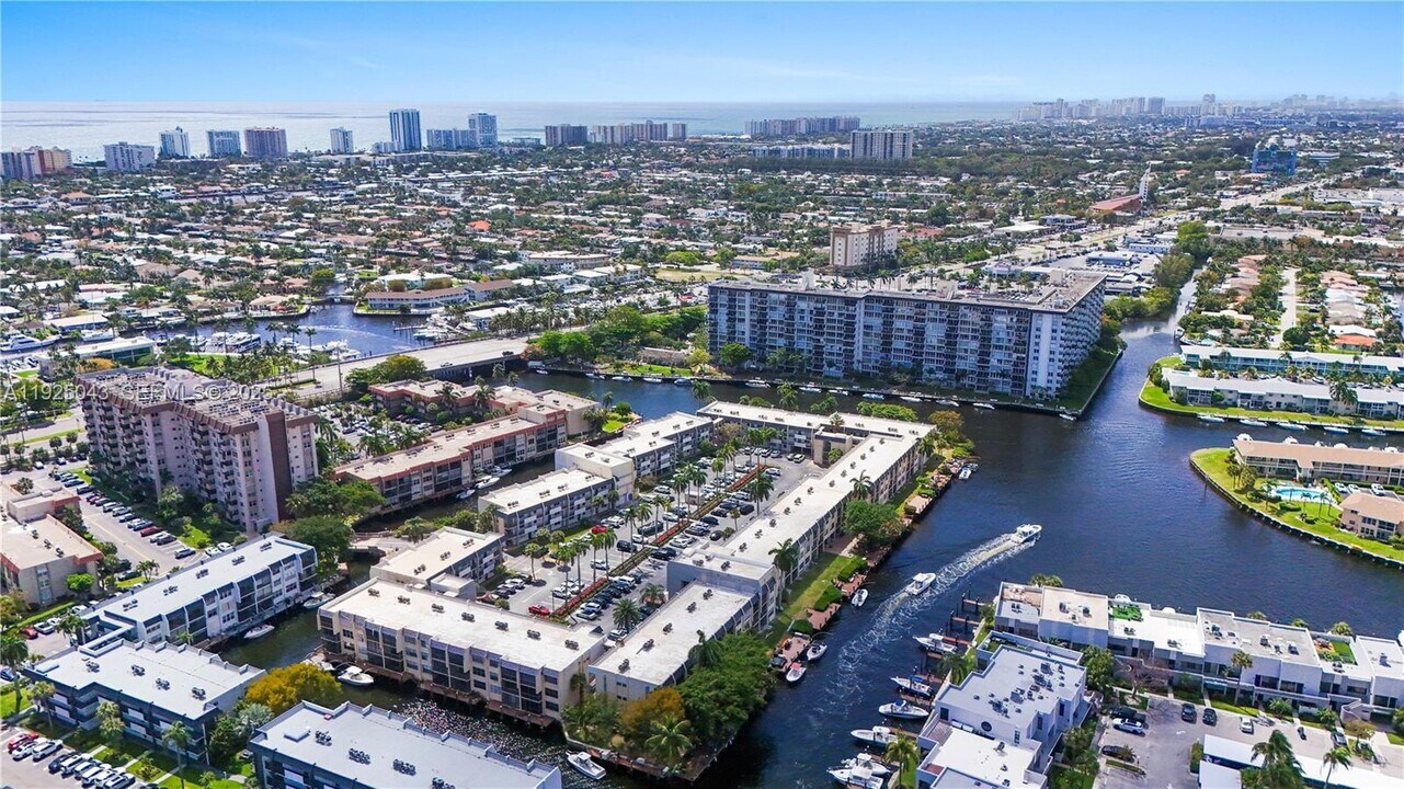 777 S Federal Hwy in Pompano Beach, FL - Building Photo