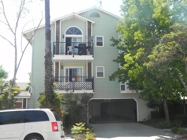 property at 1775 Freeman Ave