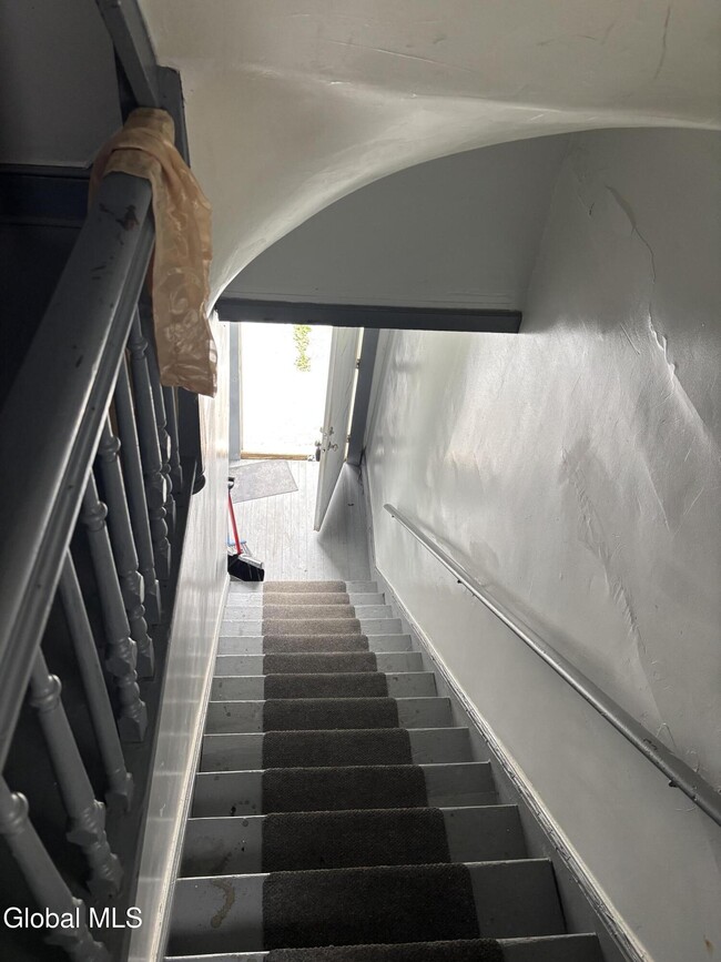 1633 Carrie St in Schenectady, NY - Building Photo - Building Photo