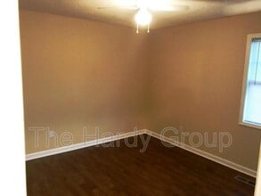 255 Sunshine Cir in Decherd, TN - Building Photo - Building Photo