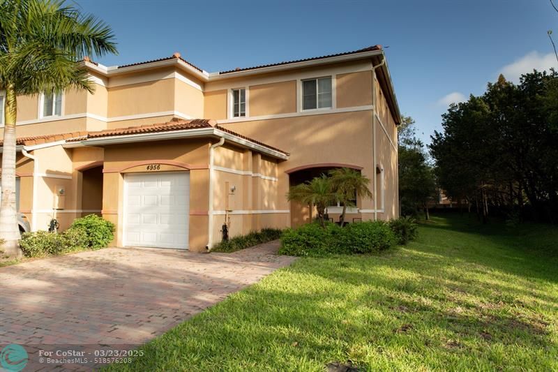 4956 SW 30th Terrace in Fort Lauderdale, FL - Foto de edificio