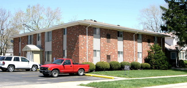 St Johns Apartments in Lincoln Park, MI - Building Photo - Building Photo