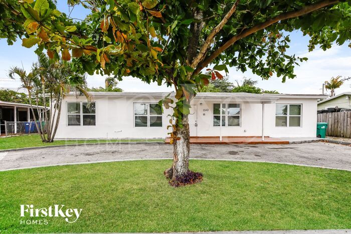 1140 NE 211th Terrace in Miami, FL - Building Photo