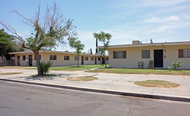 3600 La Luz Ave in El Paso, TX - Foto de edificio - Building Photo