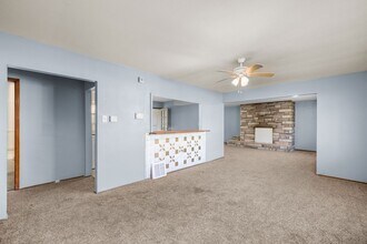 10916 Pear Tree Ln in St. Ann, MO - Building Photo - Building Photo