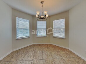 344 Red Kite Dr, Unit 239 in Groveland, FL - Foto de edificio - Building Photo