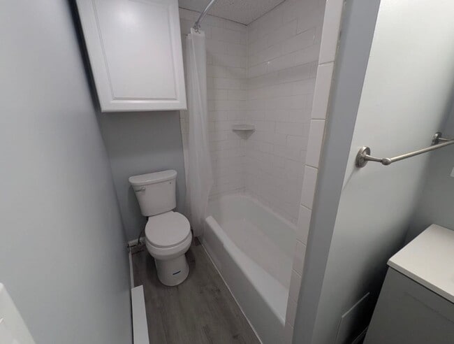 5 Andrews Rd in Troy, NY - Building Photo - Building Photo