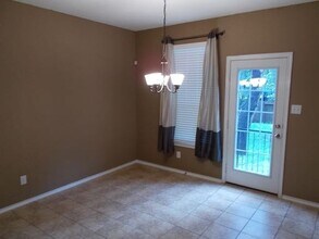 914 Spello Cir in San Antonio, TX - Building Photo - Building Photo