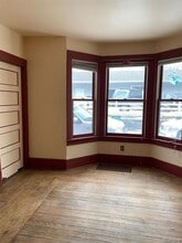 116 W McKay St in Saline, MI - Building Photo - Building Photo