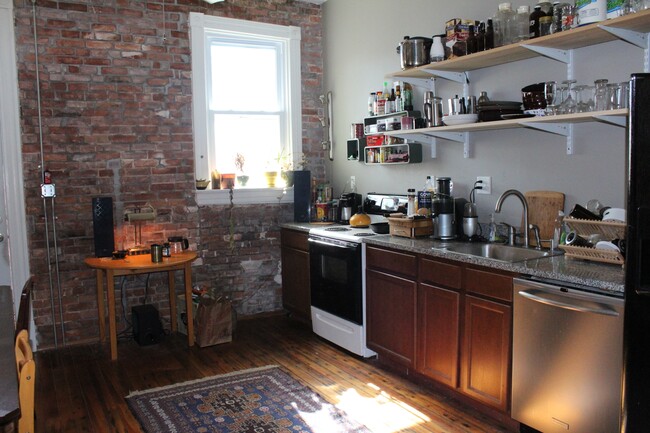 property at 2908 Cherokee St