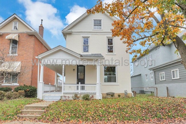 property at 634 E Mithoff St