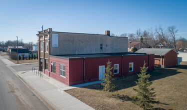 301 N Hill Ave in Ogilvie, MN - Building Photo - Building Photo