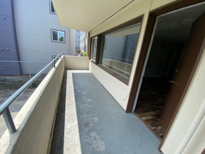 4636 22nd Ave NE, Unit 4 in Seattle, WA - Building Photo - Building Photo