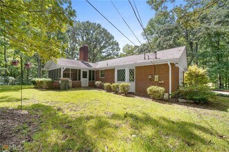 1431 Chambers Rd in Mcdonough, GA - Building Photo - Building Photo