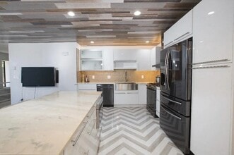 716 W 34th St, Unit 1 in San Pedro, CA - Foto de edificio - Building Photo