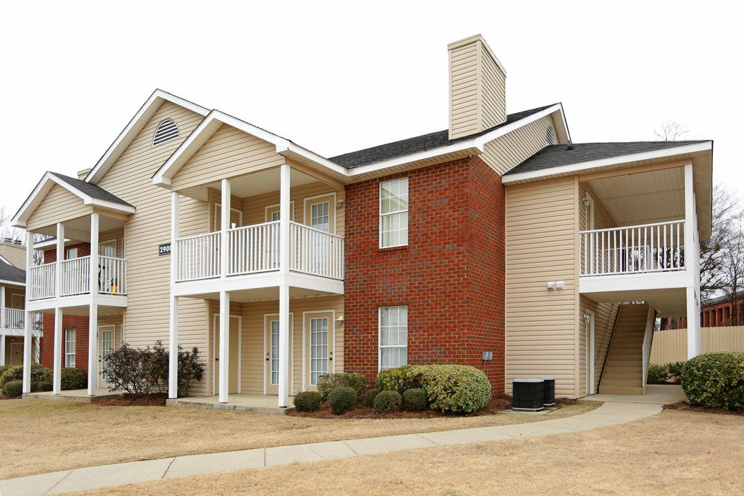 Corner Stone in Montgomery, AL - Building Photo