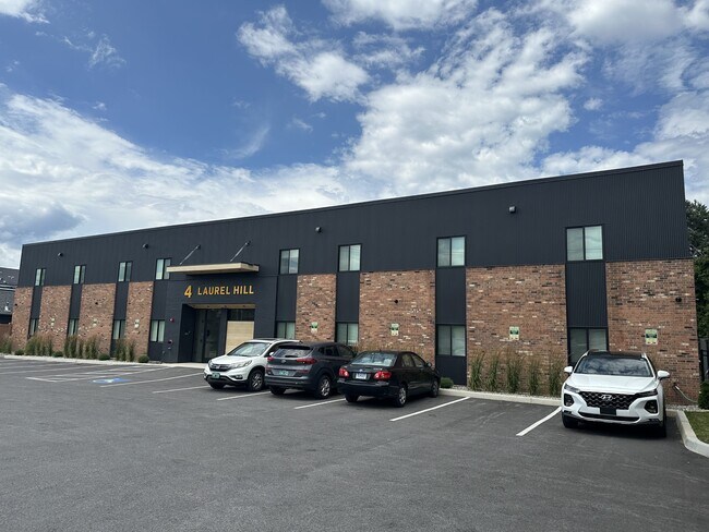 4 Laurel Hill Dr in South Burlington, VT - Building Photo - Building Photo