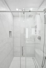 1960 SE 5th Ct in Pompano Beach, FL - Foto de edificio - Building Photo